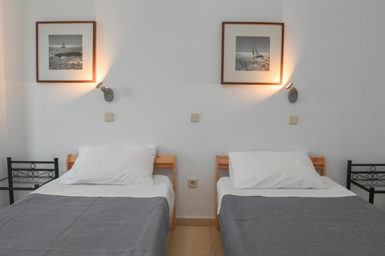 Oscar Hotel Kamári Kültér fotó